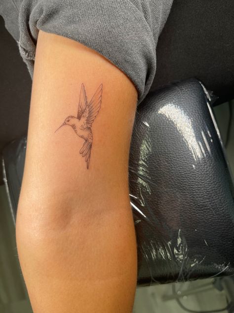 Hummingbirds Tattoos For Women, Big Hummingbird Tattoo, Simple Tattoos Arm Women, Hummingbird Tattoo With Quote, 3 In Tattoo Ideas, Small K Tattoo Letter, Front Rib Cage Tattoos For Women, Rid Tattoo Women, Humming Bird Tattoo Forearm