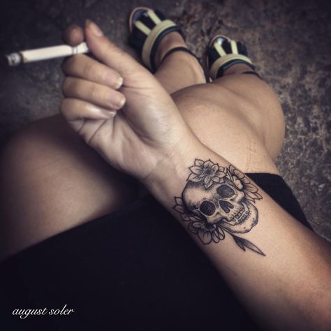 #ink#inked#tattoo#tattoos#tatouage#tatouages#blackwork#sea#coquillage#blackwork#blacktattoo#blackart#tattooed#tattooer#blackworkerssubmission#bonestattoo#skulltattoo… Sleeve Sketch, Wrist Tattoo Cover Up, Skull Rose Tattoos, Skull Hand Tattoo, Skull Girl Tattoo, Flower Wrist Tattoos, Tattoos For Women Half Sleeve, Sugar Skull Tattoos, Inked Tattoo