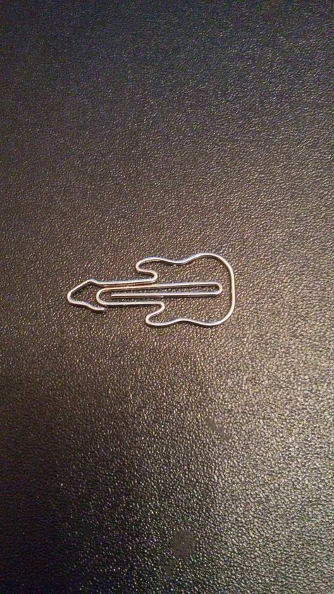 Paperclip Art, Paper Clips Diy, Paperclip Crafts, Wire Bookmarks, Guitar Crafts, Diy Jewelry Making Tutorials, Instruções Origami, Pinterest Diy Crafts, Quick Crafts