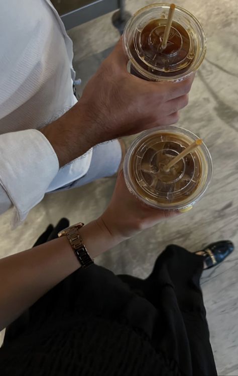 Coffee Boyfriend Aesthetic, Iced Coffee Date Aesthetic, Cafe Dates Aesthetic, Date Outfit Ideas Aesthetic, Cafe Couple Aesthetic, Cafe Date Outfit Aesthetic, Boyfriend Coffee Date, Cafe With Boyfriend, Couple Cafe Date