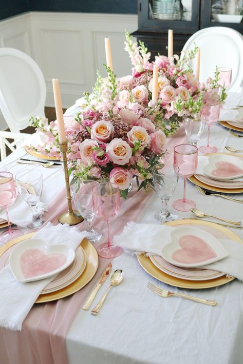 Valentine’s Day Tablescape, Valentines Tablescape, Galentines Brunch, Valentine Dinner Party, Valentine Day Table Decorations, Valentine Tablescape, Valentines Brunch, Valentine Table Decorations, Rose Flower Arrangements