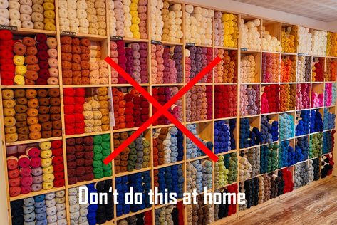 How to store yarn - ideas to organize your stash & mistakes to avoid Diy Yarn Storage Ideas, Diy Yarn Organizer, Yarn Storage Solutions, Storing Yarn, Yarn Storage Ideas, Knitting Yarn Storage, Crochet Hook Storage, Yarn Display, Knitting Organization