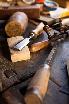 Carpenter Aesthetic Man, Woodwork Aesthetic, Carpentry Aesthetic, Woodworking Aesthetic, Woodworking Photography, Carpenter Aesthetic, Carpenter Photography, Wood Working Tools, Woodworking Tools List