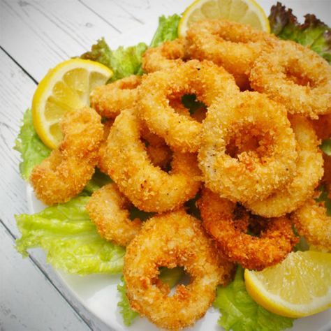 Fried Calamari Panko Calamari Recipes, How To Cook Calamari Rings, Breaded Calamari Rings, Best Fried Calamari Recipe, Frozen Calamari Recipes, Crispy Calamari Recipe, Calamari Rings Recipe, Lemon Aoli, Fried Calamari Recipe