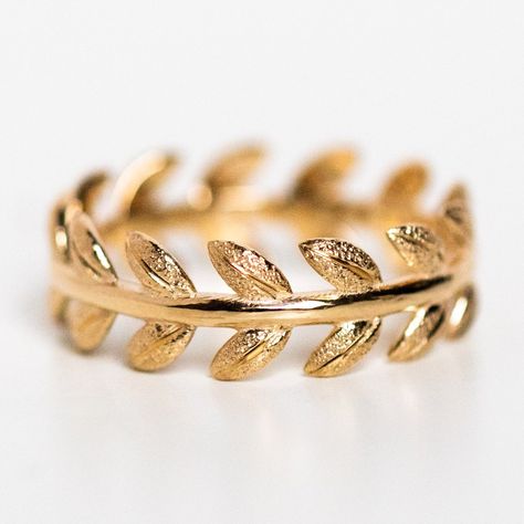 Unconventional Wedding Rings, Gold Inspiration, Non Traditional Wedding, Local Eclectic, Laurel Leaf, Couple Wedding Rings, Gold Rings Fashion, Gold Jewelry Simple, Leaf Ring