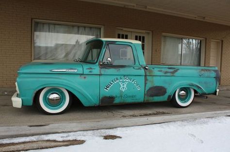 Truck Lettering, Truck Girl, Bagged Trucks, Vintage Pickup Trucks, Old Ford Trucks, Shop Truck, 1964 Ford, Mechanical Art, Rat Rods Truck