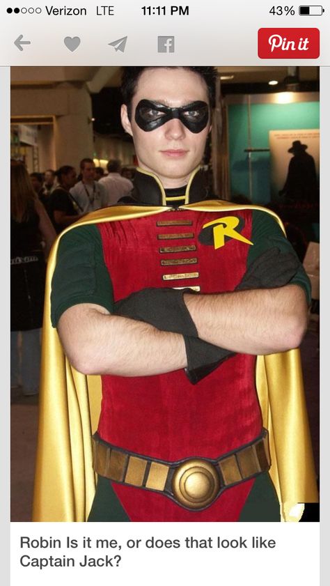 Robin costume Robin Halloween Costume, Cosplay Robin, Robin Costume, Robin Cosplay, Dc Comics Cosplay, Superhero Cosplay, Dc Cosplay, Batman And Robin, Male Cosplay