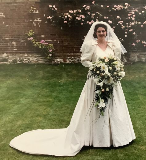 1990s Wedding Dress, Yumi Katsura Wedding Dresses, 1980s Wedding Dress, Cotswold Wedding, 1980s Wedding, David And Victoria Beckham, Wedding Dresses Uk, Through The Decades, Cotswolds Wedding