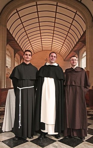 Three Friars - Three different orders - Franciscan, Dominican, Carmelite. All in Oxford. Dominican Friar, Catholic Orders, Franciscan Friar, Monastic Life, Catholic Priest, Bride Of Christ, Religious Images, Religious Education, Godly Man