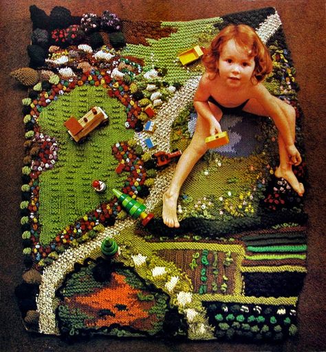 1970s knitted landscape play area - amazing Play Rug, Waldorf Toys, Waldorf Inspired, Perfect Rug, Play Mat, Cool Rugs, Diy Toys, Little People, Kids Stuff