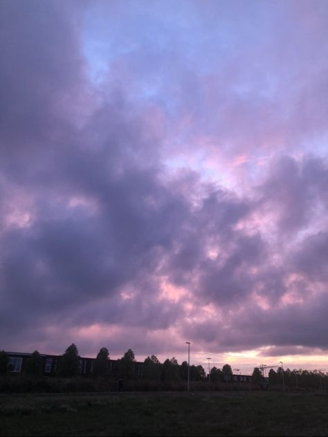 Sky In Different Colours, Colourful Nature, Sunny Clouds, Clouds Aesthetic, Sky Pink, Sky Pics, Aesthetic Sky, Sky Pictures, Sky Color