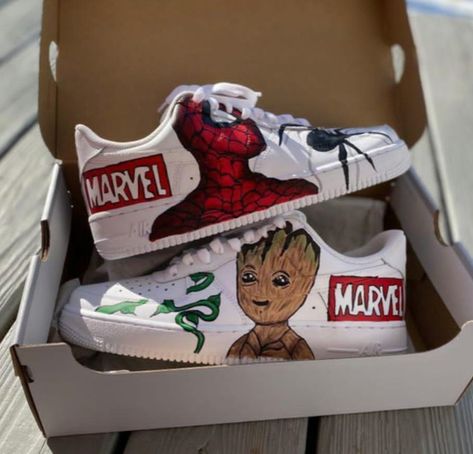 Custom Air Force Ones, Marvel Shoes, Marvel Jewelry, Marvel Fashion, Painted Shoes Diy, Custom Sneakers Diy, Boty Nike, Marvel Gifts, Custom Painted Shoes