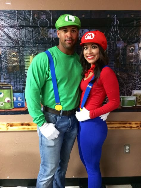 Mario and Luigi  Couple costume Girl Duo, Teenage Halloween Costumes, Easy Couple Halloween Costumes, Luigi Costume, Meme Costume, Halloween Costumes Diy Couples, Mario Costume, Unique Couple Halloween Costumes, Funny Couple Halloween Costumes