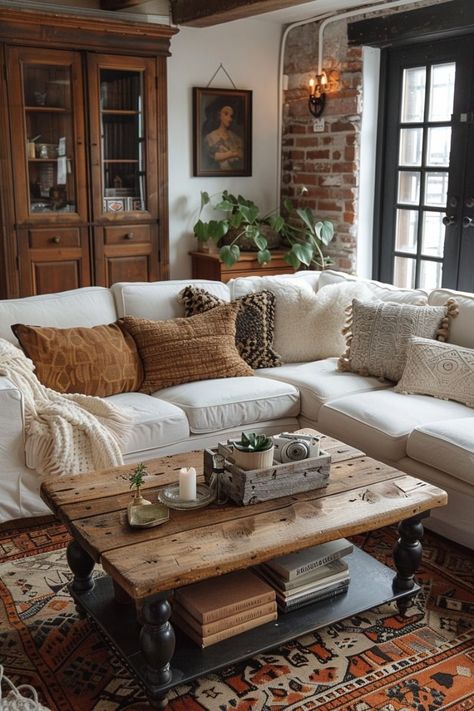 Living Room Ideas Natural Wood, Eclectic Country Living Room, Apartment Decorating Country, Around The Tv Decor Ideas, Grandma Style Living Room, Rustic Cottage Living Room Ideas, Cozy Cottage Living Room English Country, Vintage Western Living Room, Boho Country Living Room