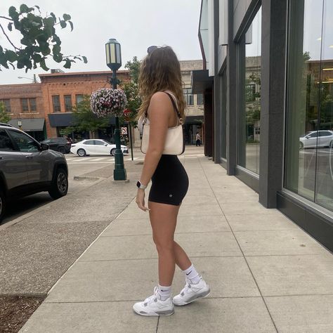 Jordan 4 Girly Outfit, Jordan 4 Gray Outfit, White Jordans Outfit Women, Fits With Jordan 4 Oreos, Jordan 4s Oreo Outfit Women, Jordan 4 Outfit Women Shorts, Air Jordan 4 Oreo Outfit, Jordans Retro 4 Women, White Cement Jordan 4 Outfit