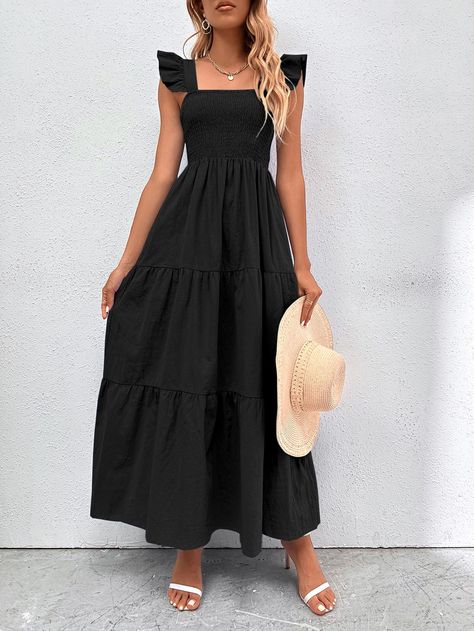 Simple Long Summer Dress, Black Tiered Summer Dress, Long Dresses Casual Maxi Simple, Vestido Casual Juveniles, Boho Maxi Dress Outfit, Long Summer Dress Outfits, Long Black Summer Dress, Long Black Dress Casual, Floral Beach Dresses