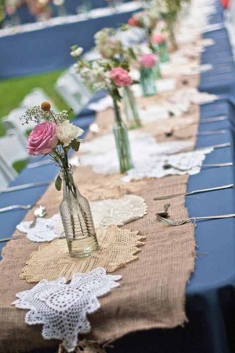 Burlap Lace Wedding, Burlap Runners, Boda Diy, Stil Rustic, Deco Table Noel, Thrifty Diy, Tafel Decor, Burlap Table Runners, Burlap Lace