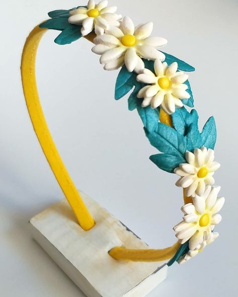 Polymer Clay Headband, Clay Business, Clay Hair, Daisy Headband, Geometric Hair Clip, Crochet Needle, Poly Clay, Crochet Needles, Belt Design