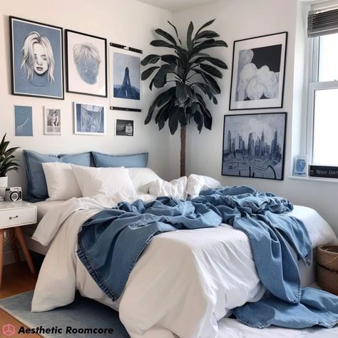 Denim Aesthetic Room Decor Idea 💙💙💙💙 #denimdecor #denimaddict #decoratingtips #roomdecor #aestheticdecor #roomgoals #aestheticroom #interiorinspo #decorinspiration #cozyvibes Room Inspo Aesthetic Blue, Travel Aesthetic Room, Navy Room Aesthetic, Blue Theme Room, Blue Room Ideas Bedroom, Blue Bedroom Ideas Aesthetic, Navy Blue Room Aesthetic, Dark Blue Room Aesthetic, Navy Blue Bedroom Aesthetic