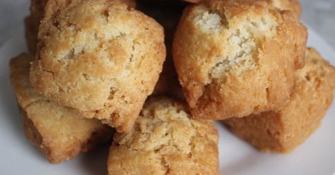 Mandazi Recipe, Swahili Food, Half Cake, Baking Therapy, Kenyan Food, Deep Frying Pan, Peanut Recipes, Cookie Cake Recipe, Food Crush