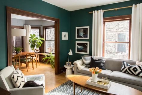 House Tour: Chill Scandinavian Meets Mid-Century Style | Apartment Therapy Modern Mid Century Living Room, Modern Apartment Living Room, Teal Living Rooms, Mid Century Living Room, Mid Century Modern Living, Mid Century Modern Living Room, Green Walls, Design Apartment, Living Room Green