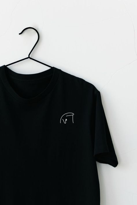 Black shirt with an illustration of popular meme "Flork", Aesthetic and minimal Shirt, Simple text design Simple Design For Tshirt Printing, Minimalist T-shirts, T Shirt Design For Boyfriend, Diy Embroidery Shirt For Boyfriend, Cool Shirt Designs Aesthetic, Minimalist Tshirt Design Ideas, Minimalistic T Shirt Design, Custom T Shirts Ideas, T Shirt Design Minimalist