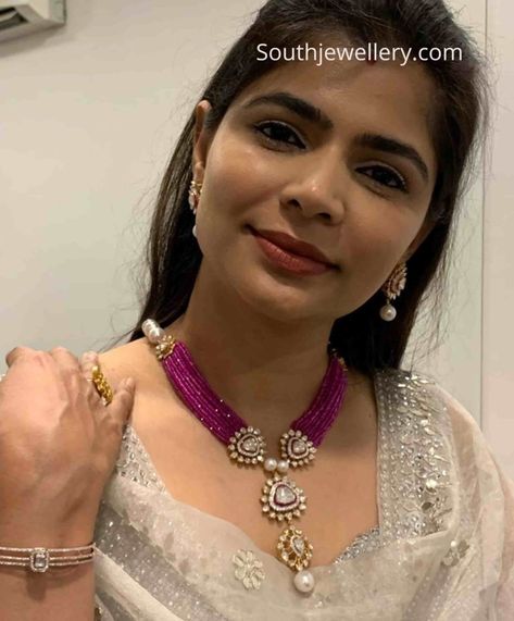 Chinmayi Sripada, Polki Pendant, Candles With Jewelry Inside, Set Photo, Necklace Set Indian, Jewellery Bridal, Polki Earrings, Jewellery Wedding, Rose Quartz Jewelry