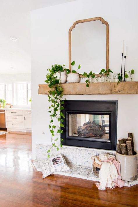 25 Mantel Decorating Ideas For Spring - Jenna Kate at Home Propagating Pothos, Floating Fireplace, Spring Mantel, Rustic Vintage Decor, Fireplace Shelves, Fireplace Mantle Decor, Fireplace Mantel Decor, Farmhouse Fireplace, White Fireplace