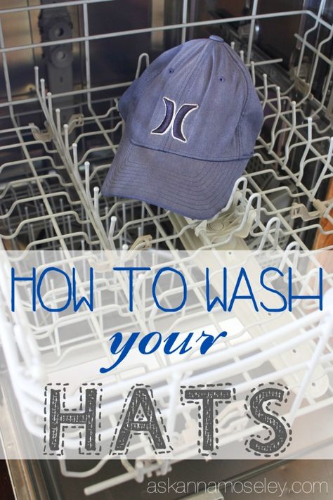 Wash a hat in the dishwasher top rack with vinegar. Pre treat stains with vinegar and baking soda & scrubbing with toothbrush. Hat Organization Ideas, Nyttige Tips, Wash Baseball Cap, How To Wash Hats, Hat Organization, Household Cleaning Tips, Cleaners Homemade, Laundry Hacks, Hat Baseball