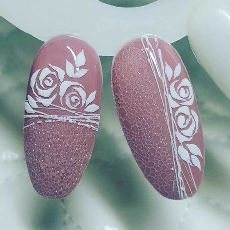 Bubble Art On Nails, Bubble Nail Art, Nail Art Wheel, Bubble Nails, Art Deco Nails, Rose Nail Art, Elegant Nail Art, Nail Drawing, Floral Nail Designs