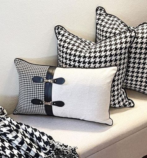 Abstract Cushions, Cushion Design Ideas, Cushion Covers Ideas, Designer Cushion Covers, Houndstooth Pillows, Couch Styling, Cushion Cover Pattern, Creative Pillows, Crochet Cushion Cover