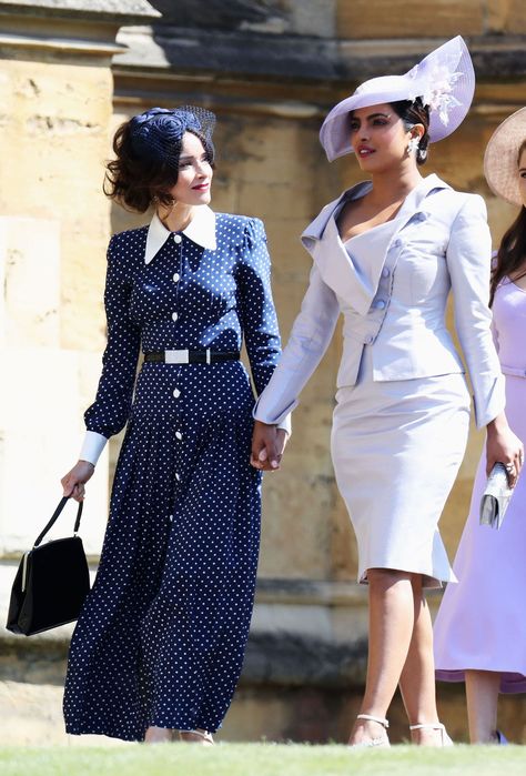 The Whole Suits Cast Arrives at the Royal Wedding- HarpersBAZAAR.com Suits Cast, Royal Wedding Guests Outfits, Curvy Bridesmaid Dresses, Royal Wedding Outfits, Harry And Meghan Wedding, Wedding Outfits For Family Members, Harry Wedding, Royal Wedding Gowns, Prinz Charles