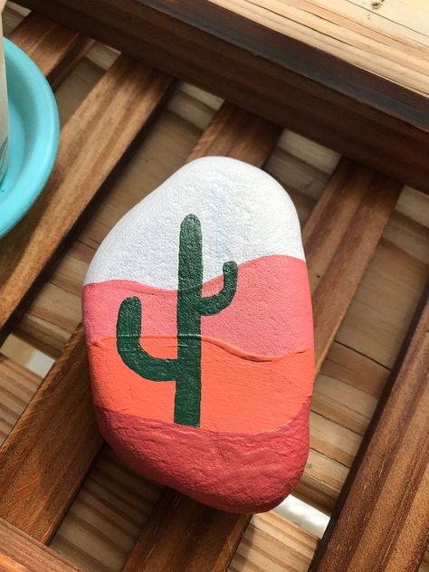 Painted Rock Cactus, Rock Cactus, Painted Garden Rocks, Diy Rock Art, Stone Art Painting, Cactus Painting, Painted Rocks Kids, Rock Painting Ideas, Painted Rocks Craft