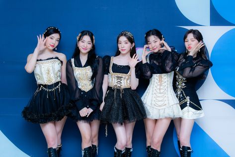 Red Velvet Feel My Rhythm, Red Velvet Outfit, Red Velvet Outfits, Feel My Rhythm, Kang Seul-gi, Stage Costume, Teen Vogue, Latest Pics, Stage Outfits