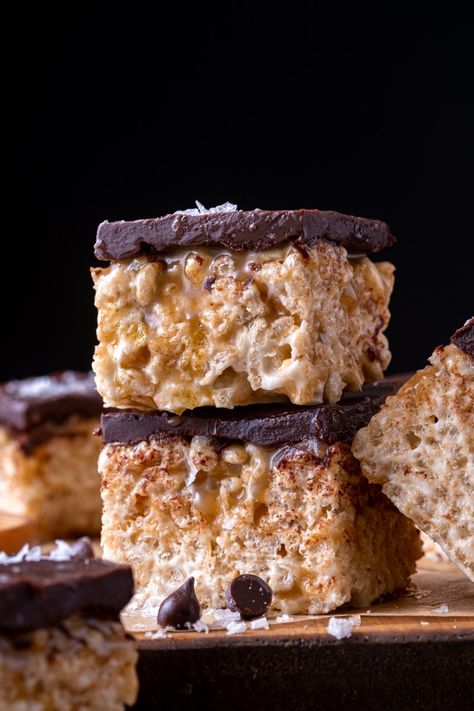 Wandering Chickpea, Salted Caramel Rice Krispie Treats, Caramel Rice Krispie Treats, Vegan Rice Krispie Treats, Vegan Salted Caramel, Vegan Bars, Vegan Rice, Vegan Caramel, Vegan Dark Chocolate