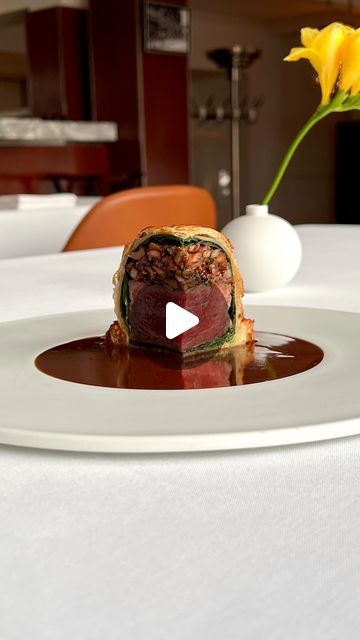 Welington Recipes, Beef Wellington Recipe, Student Recipes, Christmas Prep, Michelin Guide, Beef Wellington, Instagram B, October 15, Foodie Food