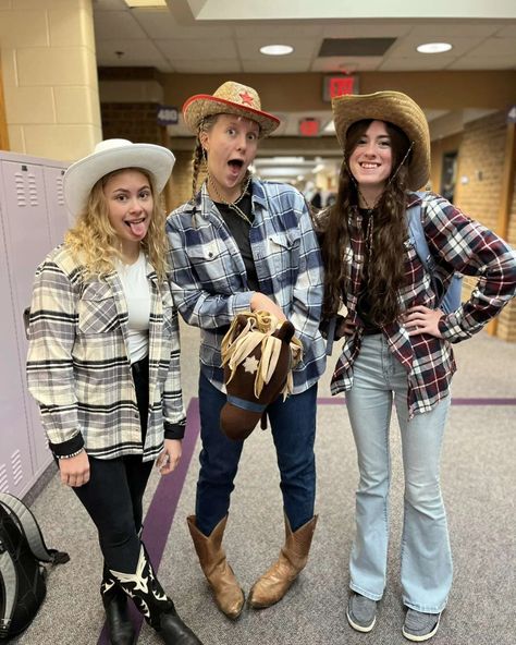 Cowboy day for homecoming spirit week! Rodeo Spirit Week Outfit, Twin Day Spirit Week 3 People, Farmer Spirit Week Outfit, Rodeo Day Spirit Week, Western Wednesday Spirit Week, Wild West Outfits Spirit Week, Western Outfits Spirit Week, Wild West Spirit Week Outfit, Country Day Spirit Week