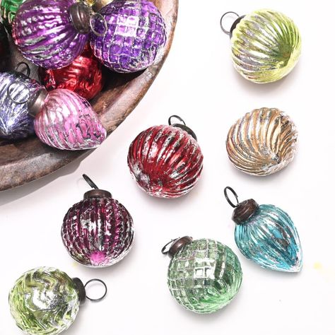 Anthropologie Christmas Tree, Christmas Tree Halloween, Vintage Christmas Balls, Anthropologie Christmas, Rainbow Christmas Tree, Large Christmas Ornaments, Vintage Christmas Tree Decorations, Mini Christmas Ornaments, Glass Christmas Balls