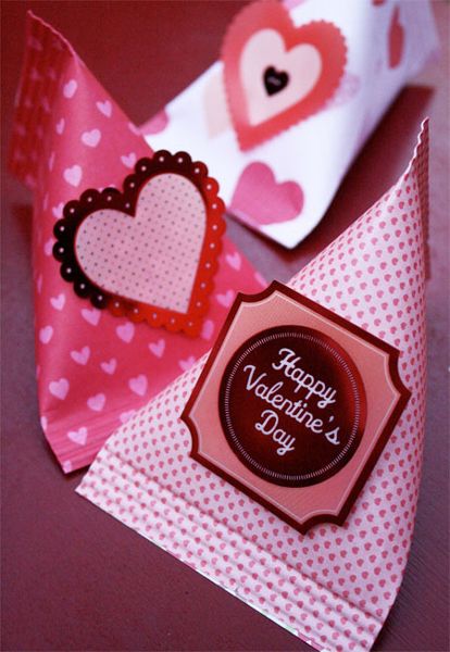 Valentine’s Day Craft Roundup | My Baking Addiction Skip To My Lou, Happy Hearts Day, Valentine's Day Party, My Funny Valentine, Valentine Candy, Valentine Treats, Valentine Fun, Romantic Valentine, Valentine's Day Diy