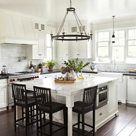 kitchen island ideas you probably haven ... Kitchen Islands Ideas With Seating, Kitchen Island With Stove, Model Dapur, Industrial Kitchen Island, Unique Kitchen Design, Interior Dapur, Interior Boho, Square Kitchen, Farmhouse Kitchen Island