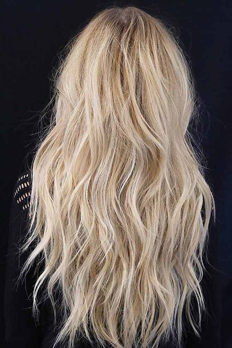 Textured Long Hair Layers, Textured Haircut Women, Textures Haircut Long, Long Textured Layered Hair, Texturized Long Hair, Lived In Layers Hair, Layered Wavy Long Hair, Haircuts For Super Long Hair, Long Tousled Hair