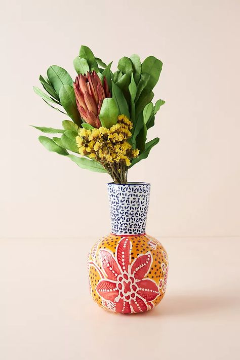 Mantel Bedroom, Vase Decorating Ideas, Kitchen Mantel, Dried Protea, Handpainted Vase, Preserved Bouquet, Vase Orange, Protea Bouquet, Farmhouse Vase