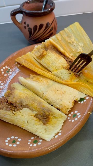 Red Pork Tamales, Authentic Tamales, Homemade Tamales, Mexican Market, Pork Tamales, Corn Husks, Pork Broth, Recipe Pork, Tamale Recipe