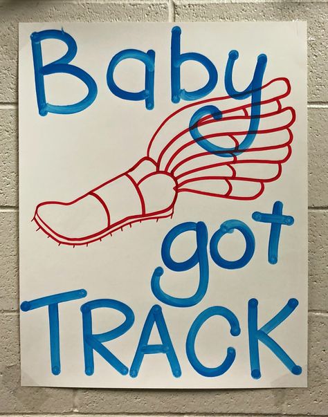 Track Signs High School, Track Poster Ideas For Friends, Track Posters High School, Xc Locker Decorations, Track Senior Night Posters, Cheer Posters Ideas Signs Cheerleading School Spirit, Sophomore Class Signs, Track Poster Ideas, Cheer Posters Ideas Signs