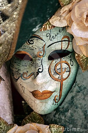 This is my all time most favourite Carnival mask from Venice that I have seen yet!!  I think it is absolutely exquisite!!! Costume Venitien, Venice Mask, Venetian Carnival Masks, Carnival Of Venice, Venetian Masquerade, Venetian Masks, Venetian Mask, Carnival Masks, Masks Art