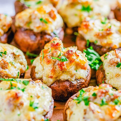 Sausage Stuffed Mushrooms via @danadevolk Stuffed Mushrooms Easy, Sausage Stuffed Mushrooms, Cheese Stuffed Mushrooms, Homemade French Fries, Classic Appetizers, Quick Easy Snacks, Chips And Salsa, Easy Snack Recipes, How To Cook Sausage