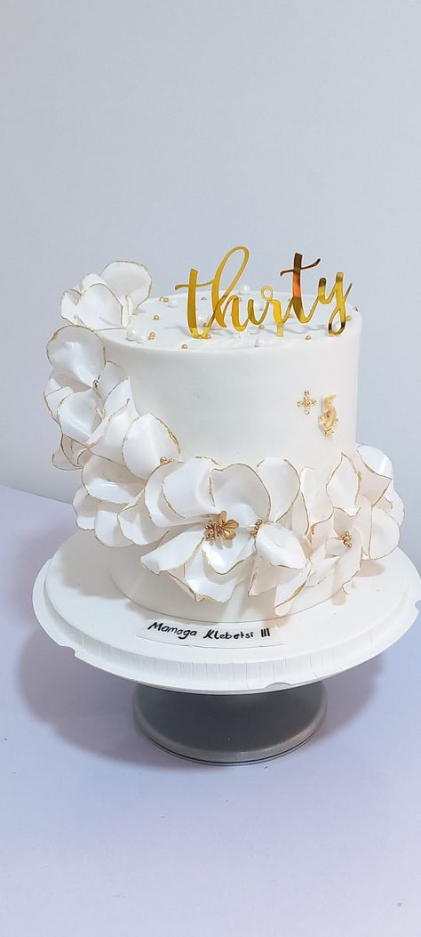 25th Birthday Cake Ideas For Her Elegant, 30th Birthday Cake 2 Tier, Ladies Birthday Cake Ideas Elegant, Cake For 30 Birthday Woman, Cake For 30th Birthday For Her Elegant, Birthday Cake Ideas For Older Woman, Ladies 30th Birthday Cake, 30 Bday Cake Women, 40th Birthday Cake Designs For Women