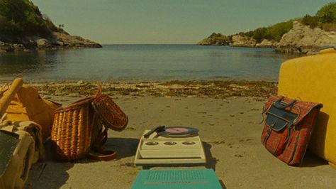 Moonrise Kingdom by Wes Anderson  http://runevarun.blogspot.de/2015/01/evas-inspiration-moonrise-kingdom-by.html Wes Anderson Color Palette, Wes Anderson Aesthetic, Damien Chazelle, Francois Truffaut, Wes Anderson Movies, Wes Anderson Films, Moonrise Kingdom, Richard Wagner, Wes Anderson