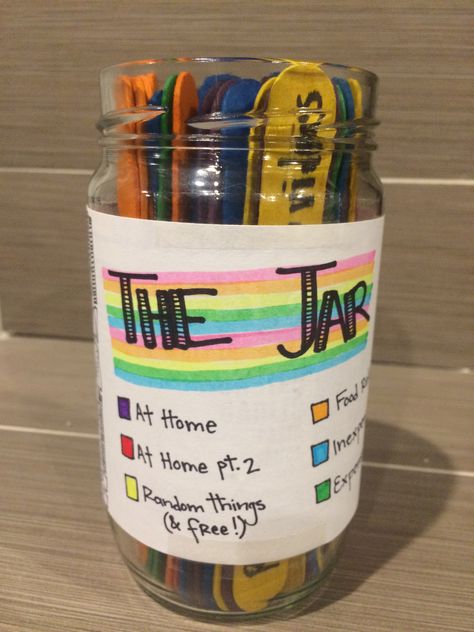 Friendship jar!! Color-coded popsicle sticks with activities for every occasion 💕 Popsicle Stick Activity Jar, Fun Jar Ideas, Popsicle Stick Date Jar Ideas, Friendship Jar, Diy Jars Ideas, Activity Jar, Healthy Practices, Hangout Ideas, Jars Ideas