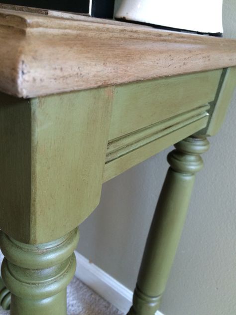 Annie Sloan Olive Green & Coco with dark wax, console table, #therustysoprano on Facebook Annie Sloan Chalk Paint Olive, Olive Green Furniture, Olive Green Table, Dining Furniture Makeover, Rustic Dining Furniture, Homemade Furniture, Chalk Paint Projects, Furniture Bookshelves, Annie Sloan Paints